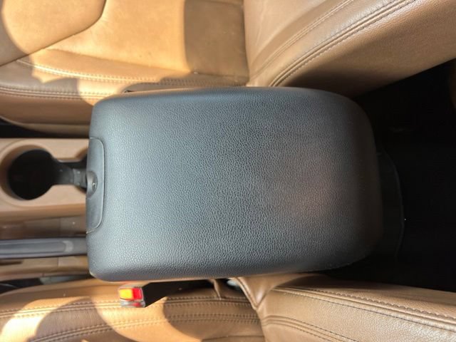 Used 2015 Jeep Wrangler Unlimited Rubicon w/ Connectivity Group AWD/4WD image 13