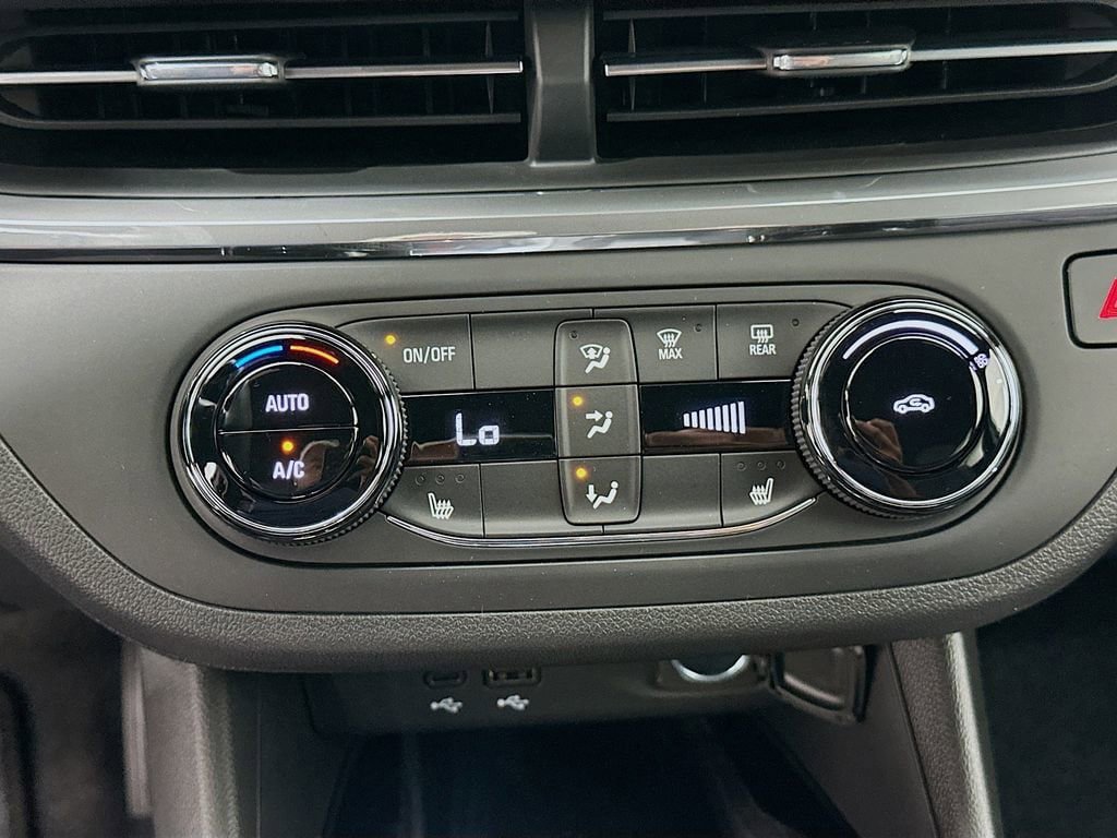 New 2026 Buick Envista Sport Touring w/ Convenience I Package FWD image 18