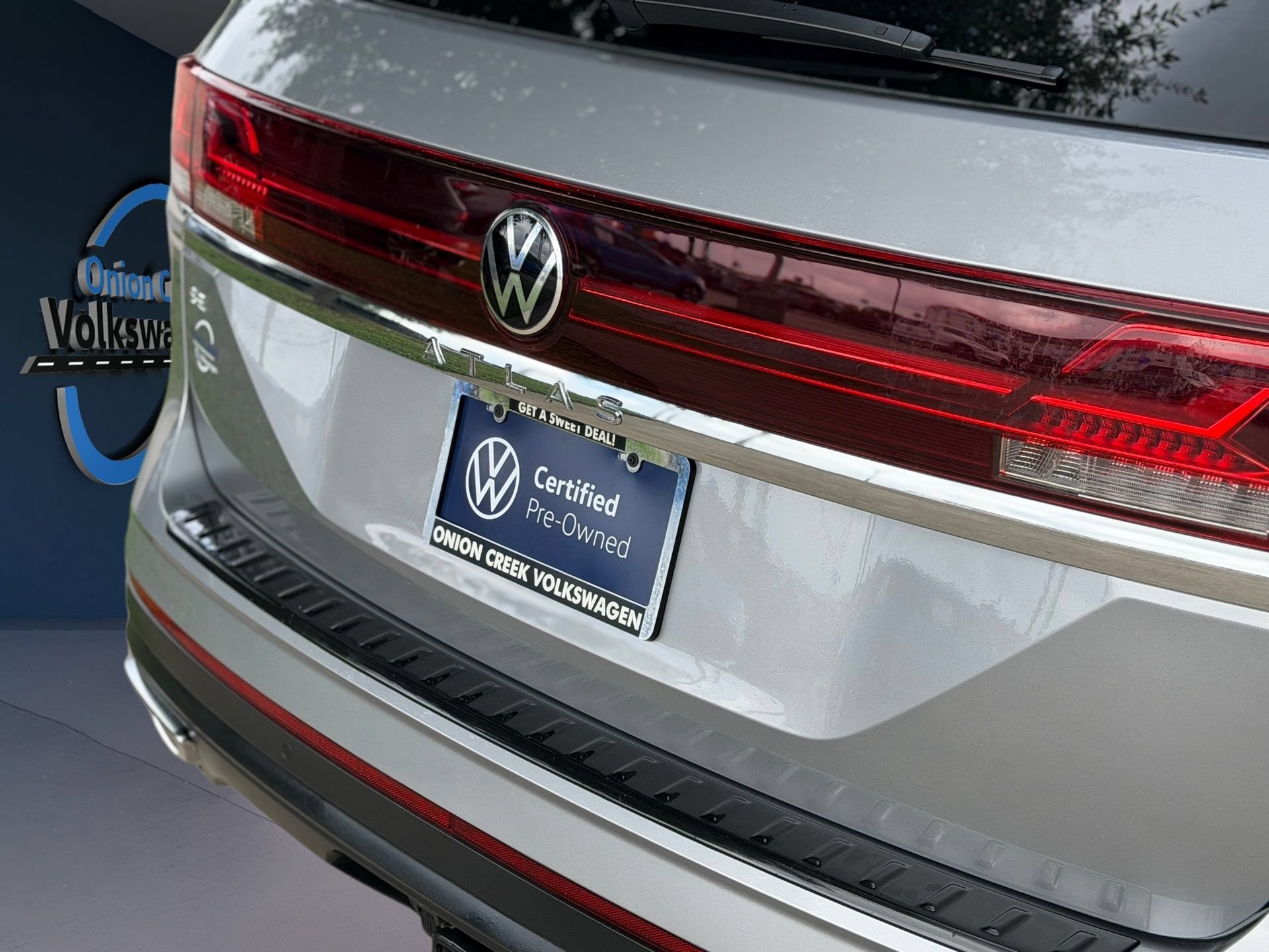 Certified 2026 Volkswagen Atlas SE FWD image 10