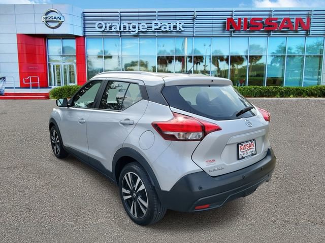 Used 2020 Nissan Kicks SV image 3