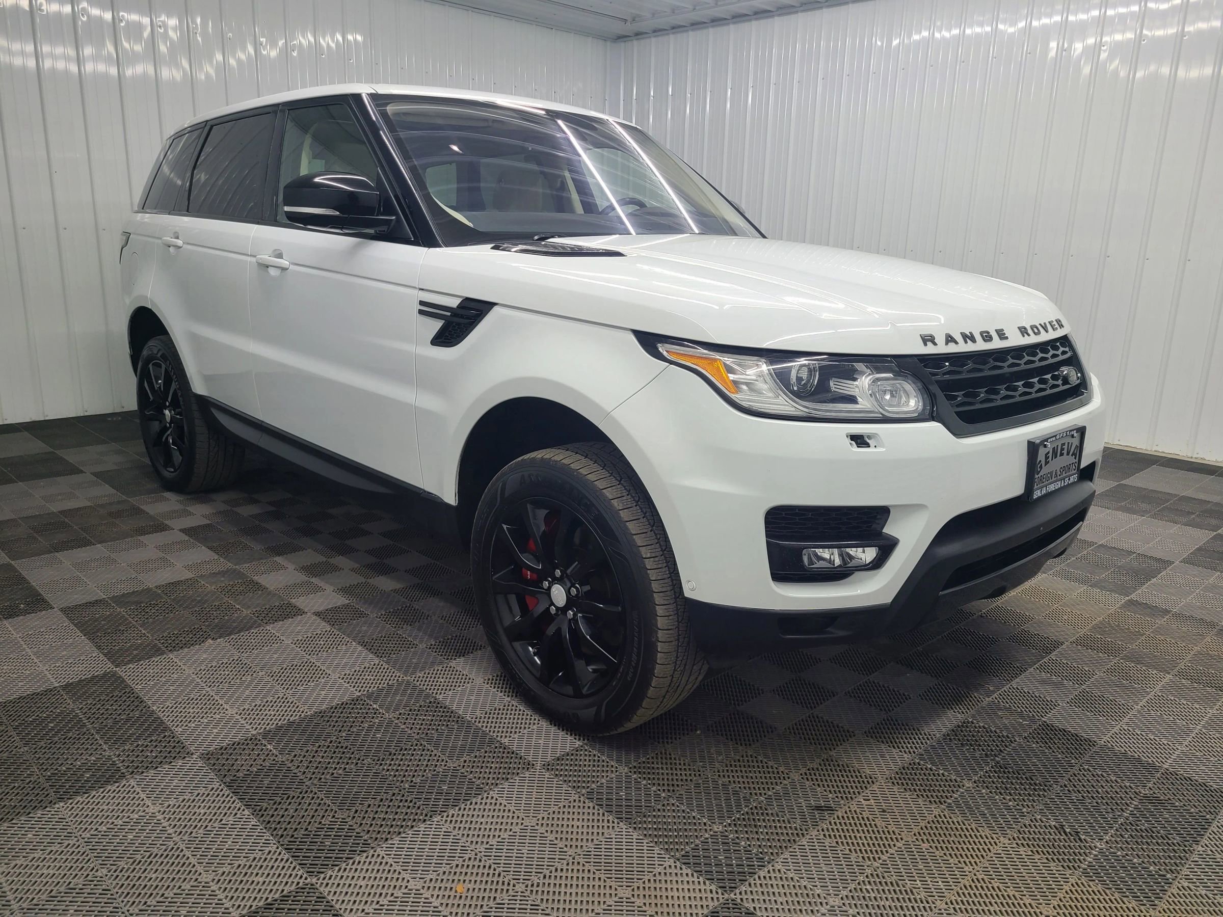 Used 2016 Land Rover Range Rover Sport Supercharged image 4