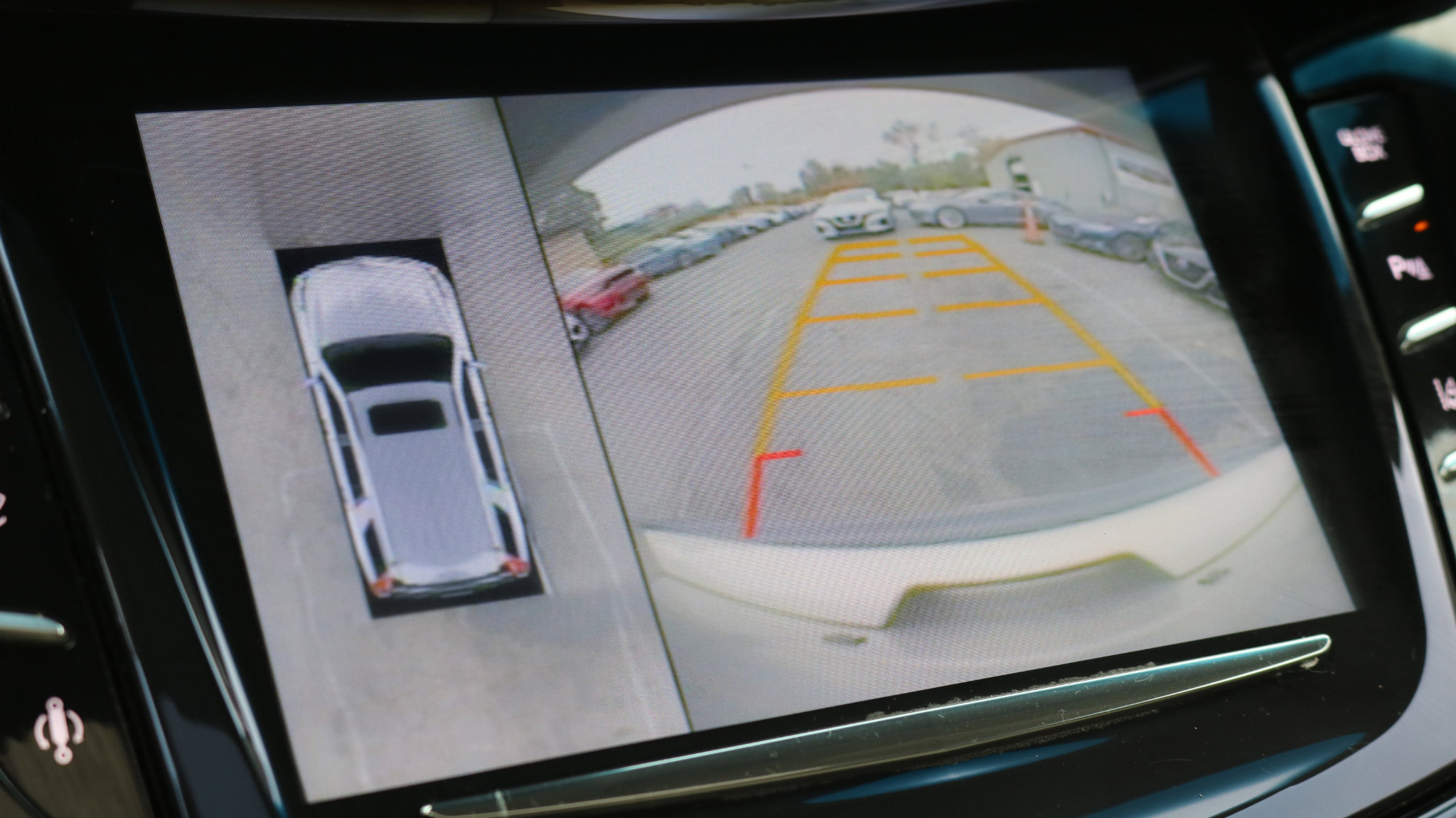 Used 2015 Cadillac Escalade Luxury image 15