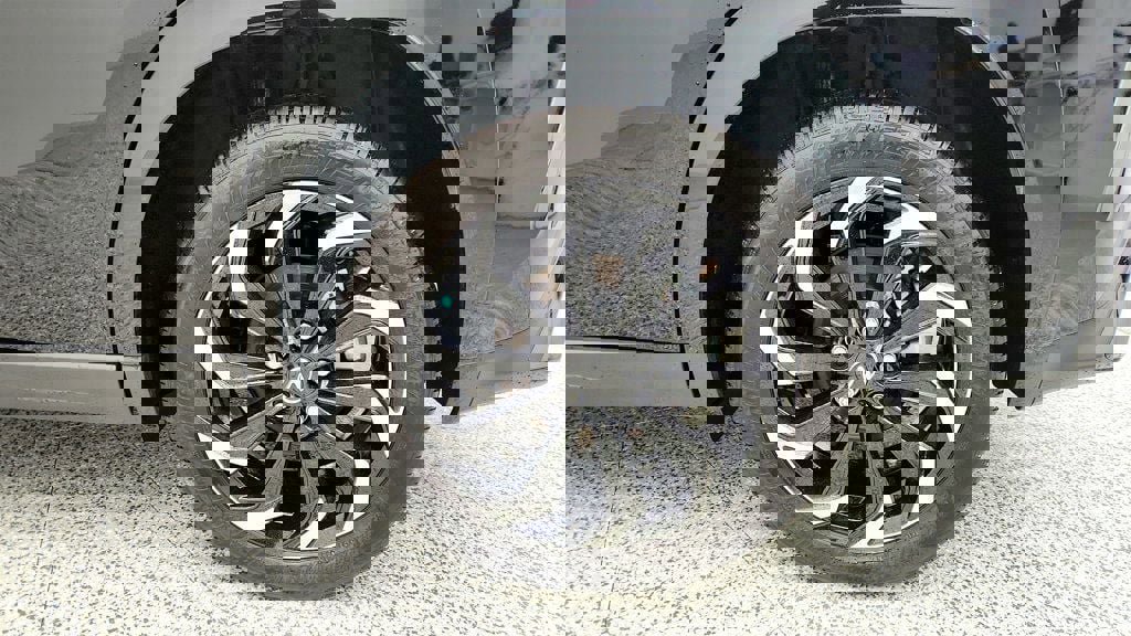 Used 2025 Lexus UX 300h AWD w/ Accessory Package (Z2) image 9