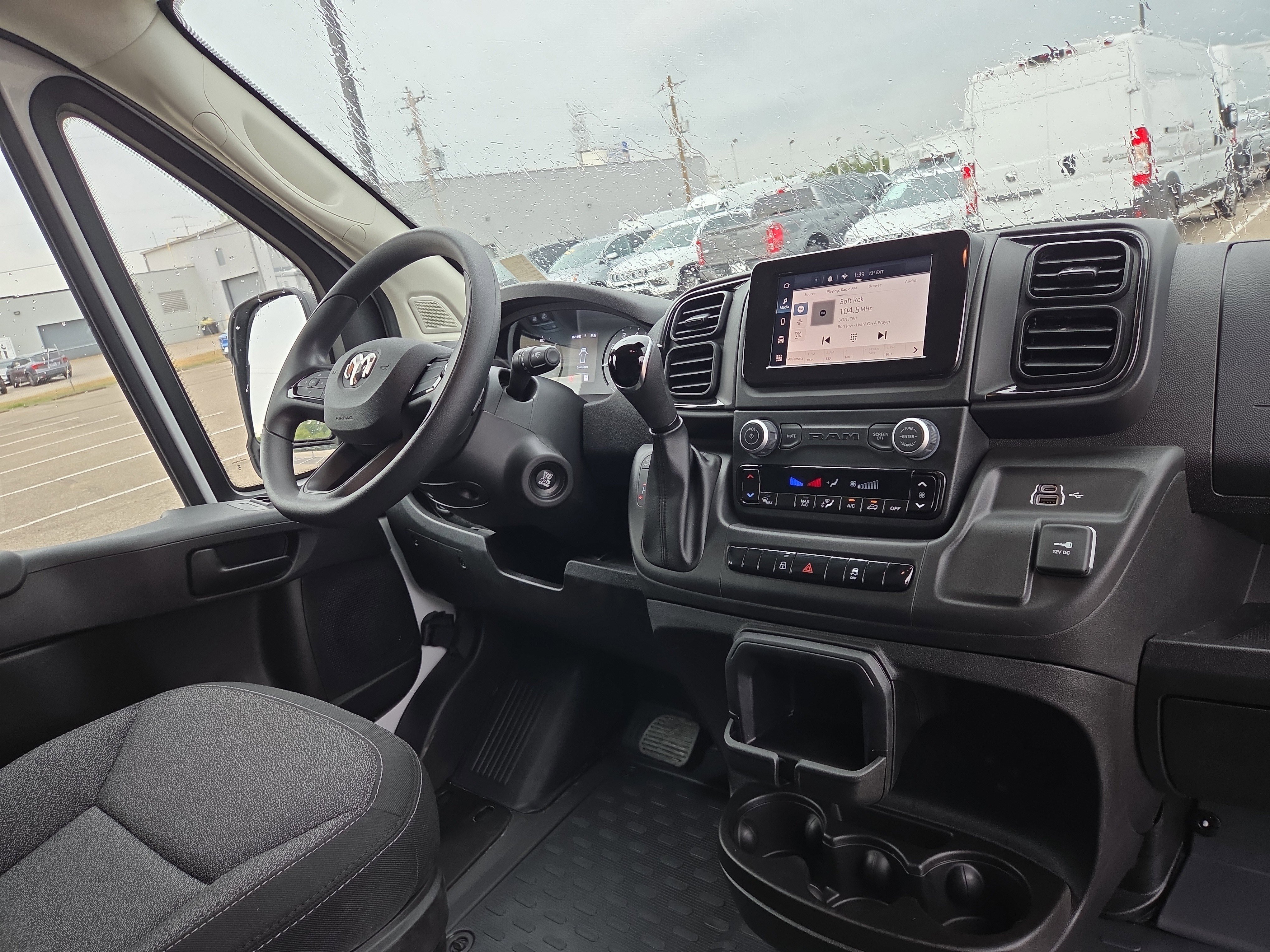 Used 2025 RAM ProMaster 2500 w/ Storage Group image 11