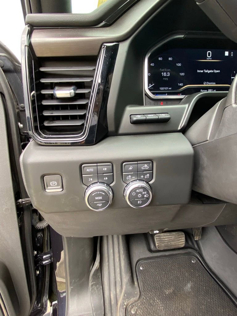 Used 2022 GMC Sierra 1500 AT4 w/ AT4 Premium Package AWD/4WD image 13