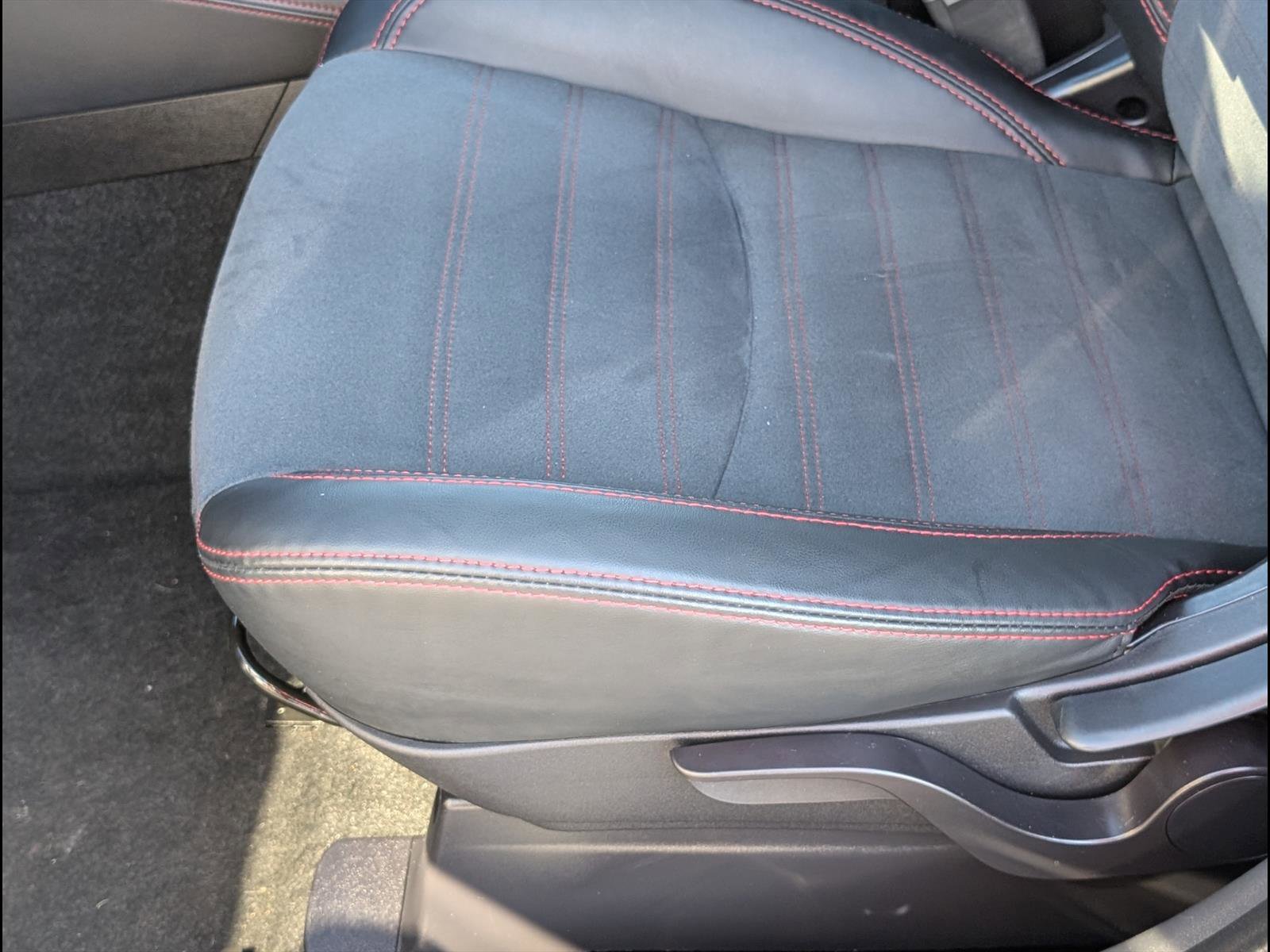 Used 2024 Mitsubishi Outlander Sport SE image 11