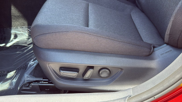 Used 2025 Toyota Camry LE w/ Convenience Package FWD image 21