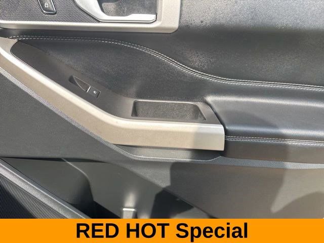 Used 2023 Ford Explorer XLT image 43