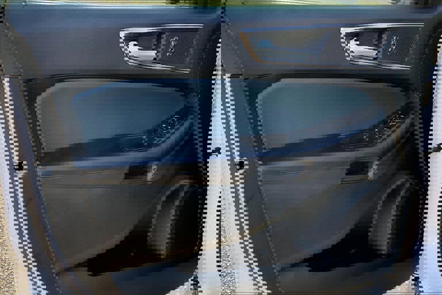 Used 2024 Ford Edge SEL w/ Sport Appearance Package image 21