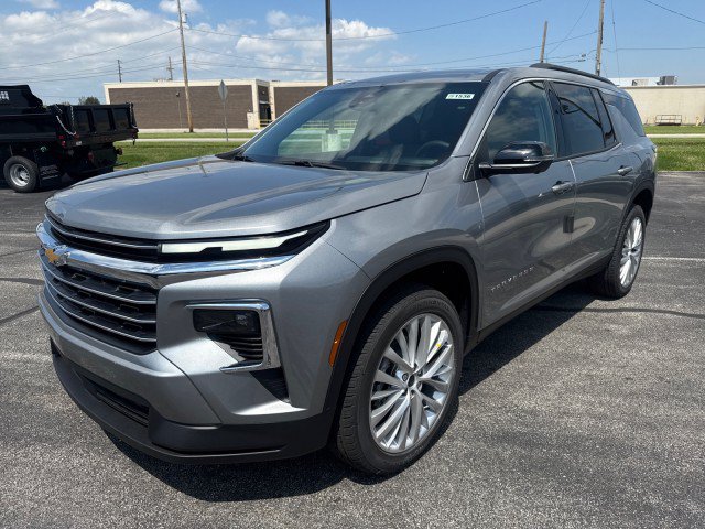 New 2026 Chevrolet Traverse LT w/ Driver Confidence Package FWD image 7