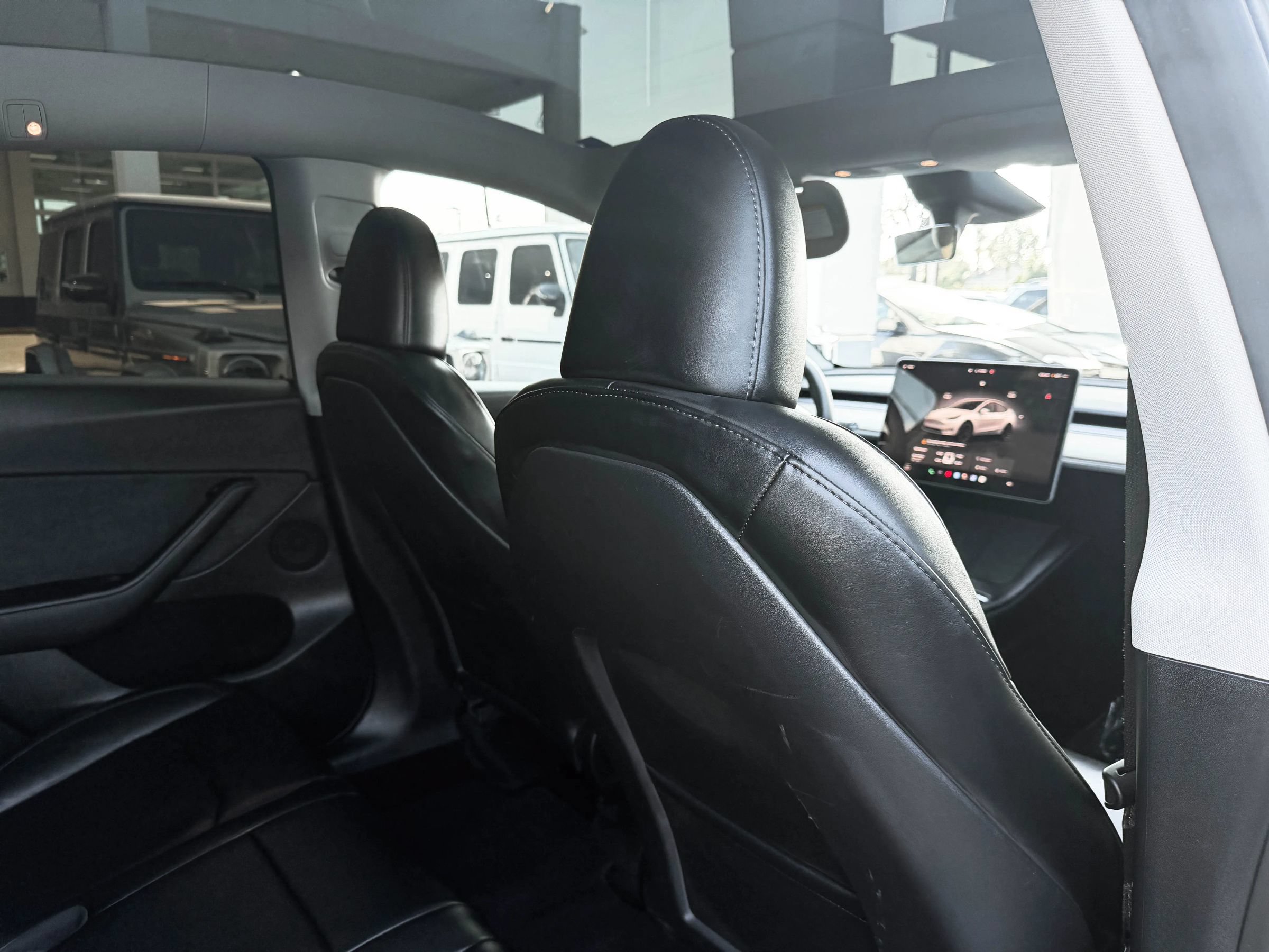 Used 2023 Tesla Model Y Performance AWD/4WD image 28