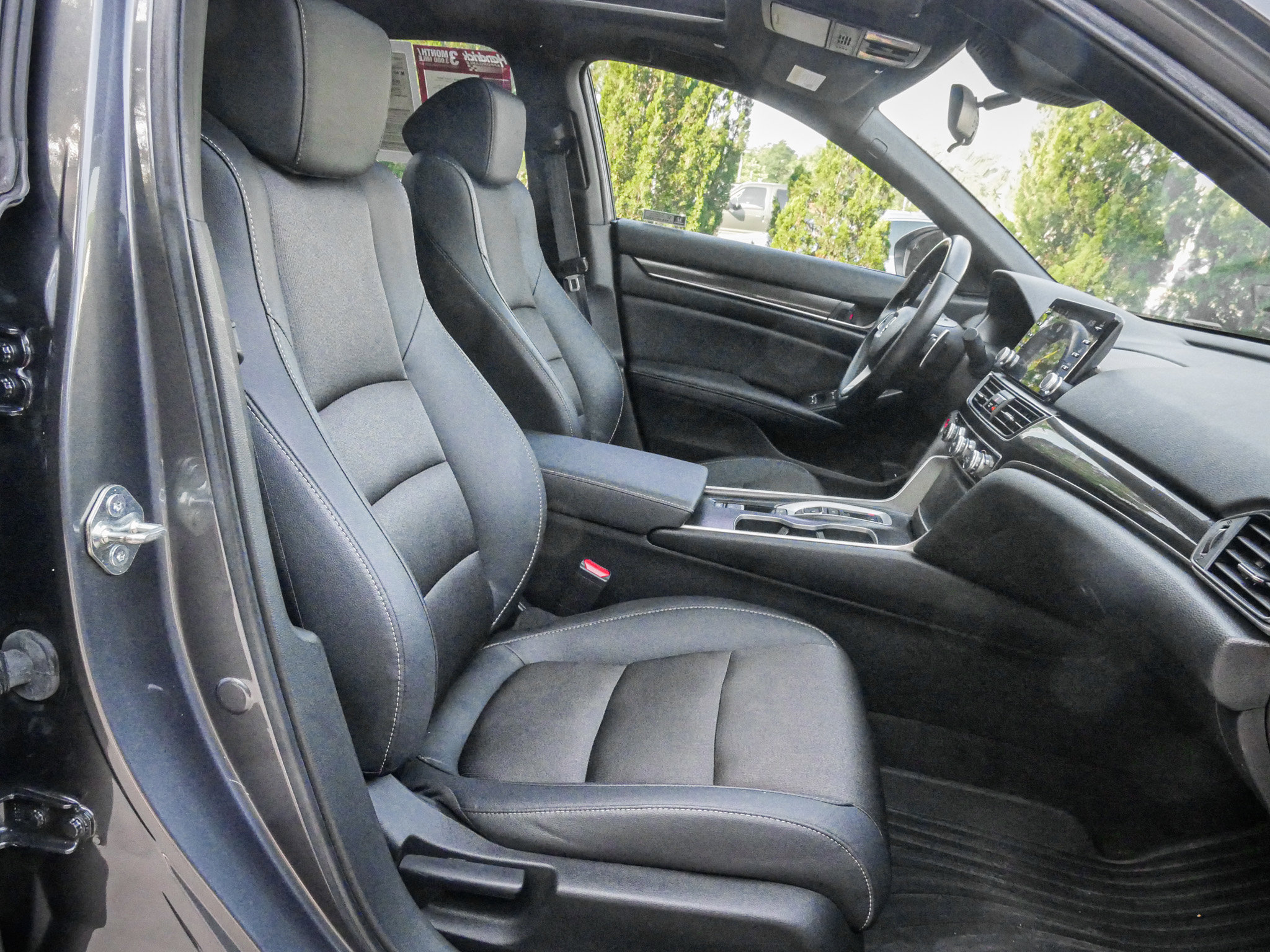 Used 2020 Honda Accord Sport image 32