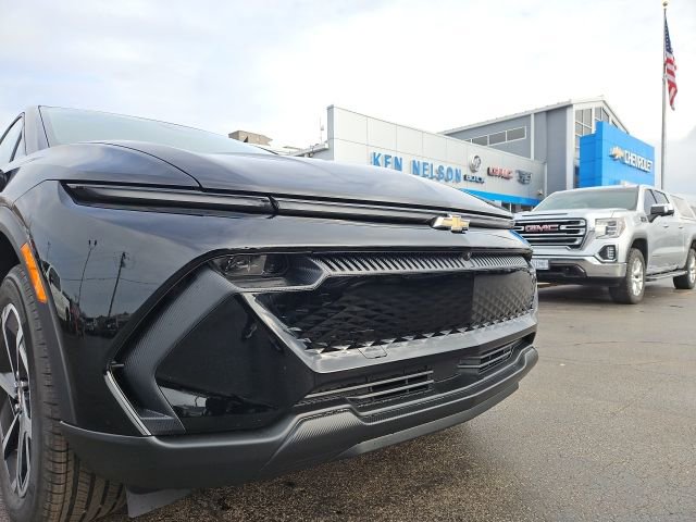 New 2026 Chevrolet Equinox EV LT AWD/4WD image 4