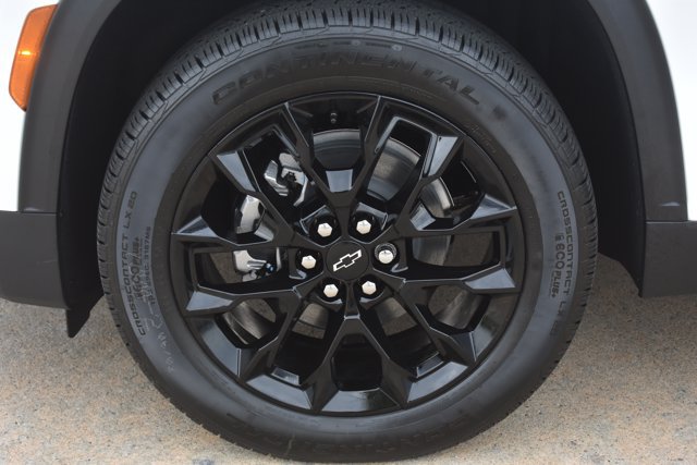 New 2026 Chevrolet Traverse LT w/ Midnight/Sport Edition FWD image 10