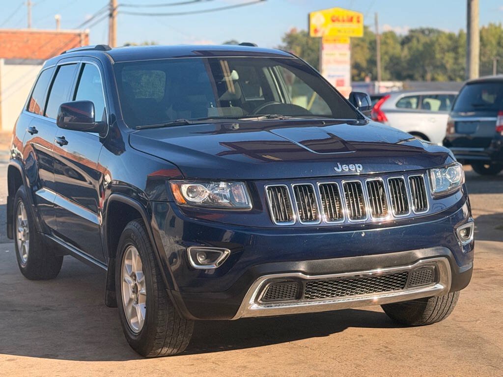 Used 2016 Jeep Grand Cherokee Laredo w/ Quick Order Package 23E AWD/4WD image 1