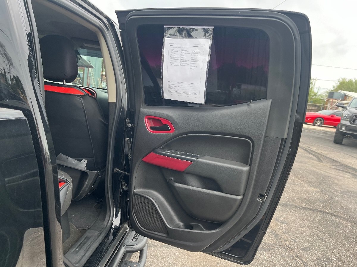Used 2017 Chevrolet Colorado LT RWD image 16