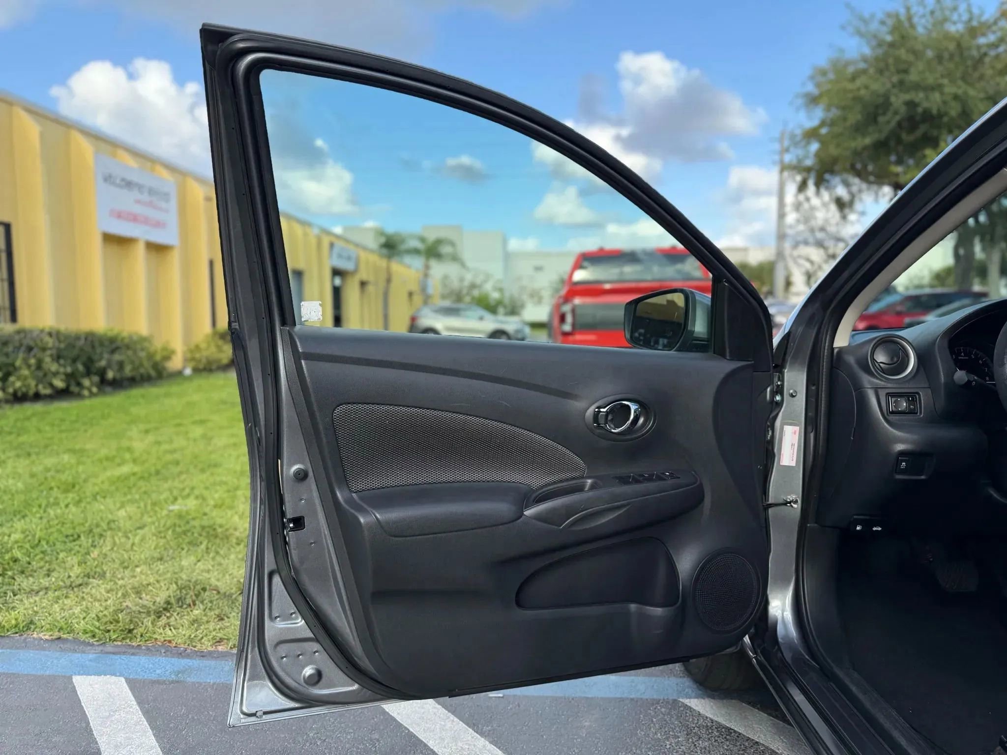 Used 2018 Nissan Versa SV image 25