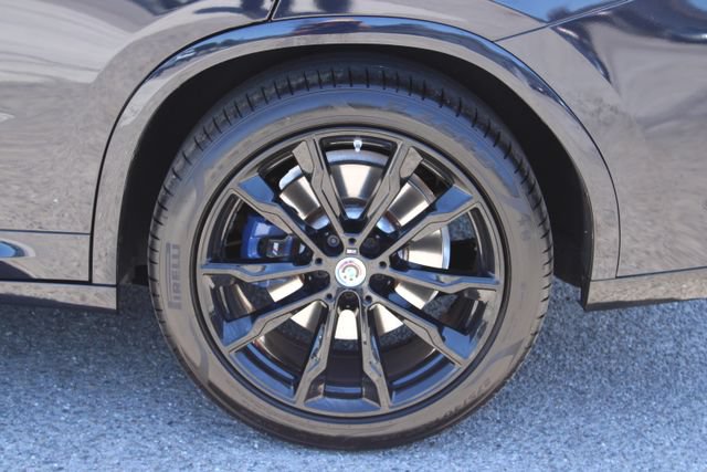 Used 2023 BMW X4 M40i AWD/4WD image 9