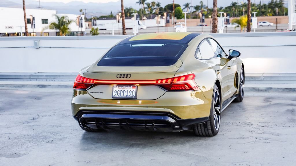 Used 2023 Audi e-tron GT Premium Plus w/ Performance Package AWD/4WD image 9