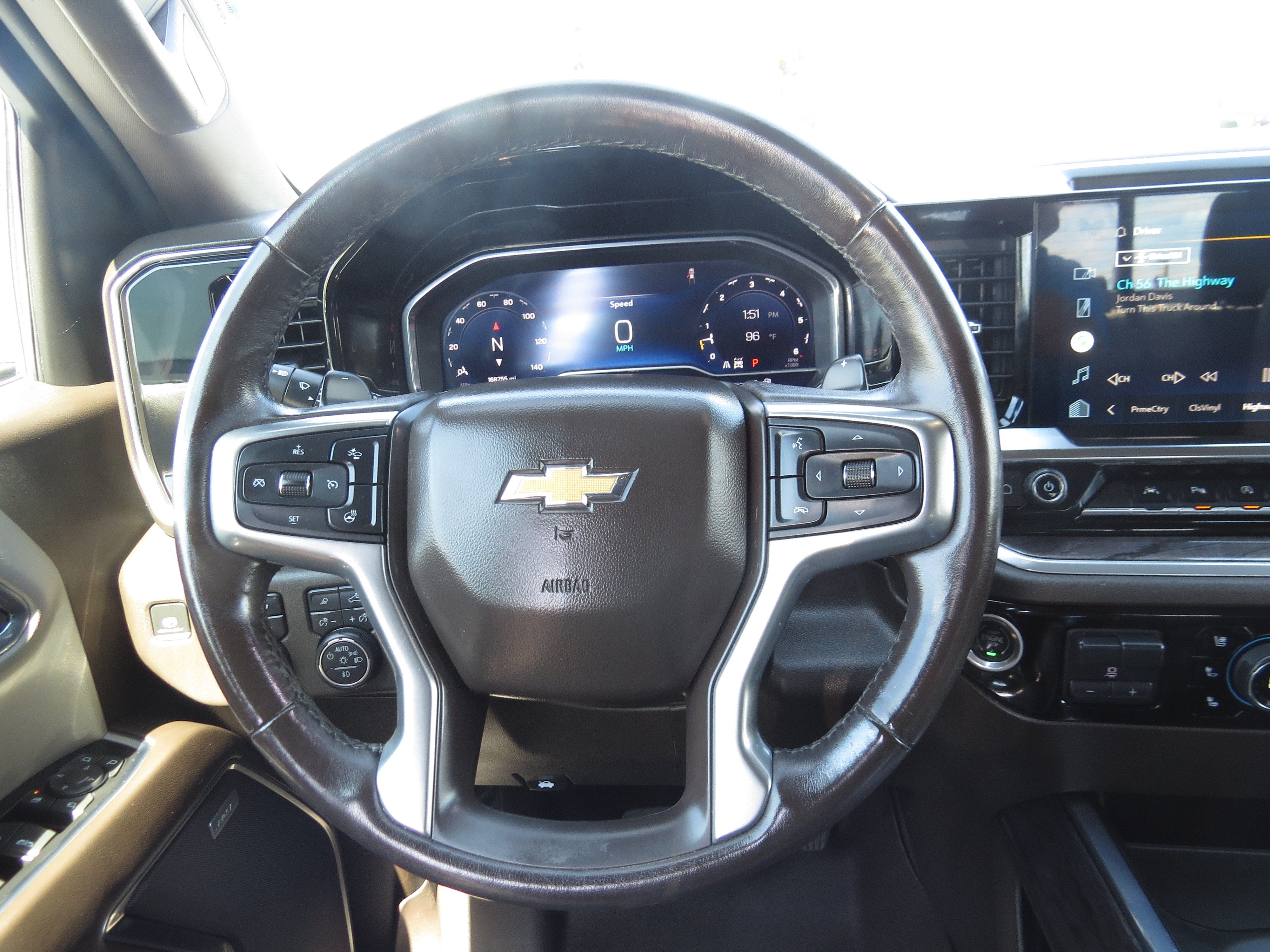 Used 2022 Chevrolet Silverado 1500 LTZ w/ Technology Package AWD/4WD image 16