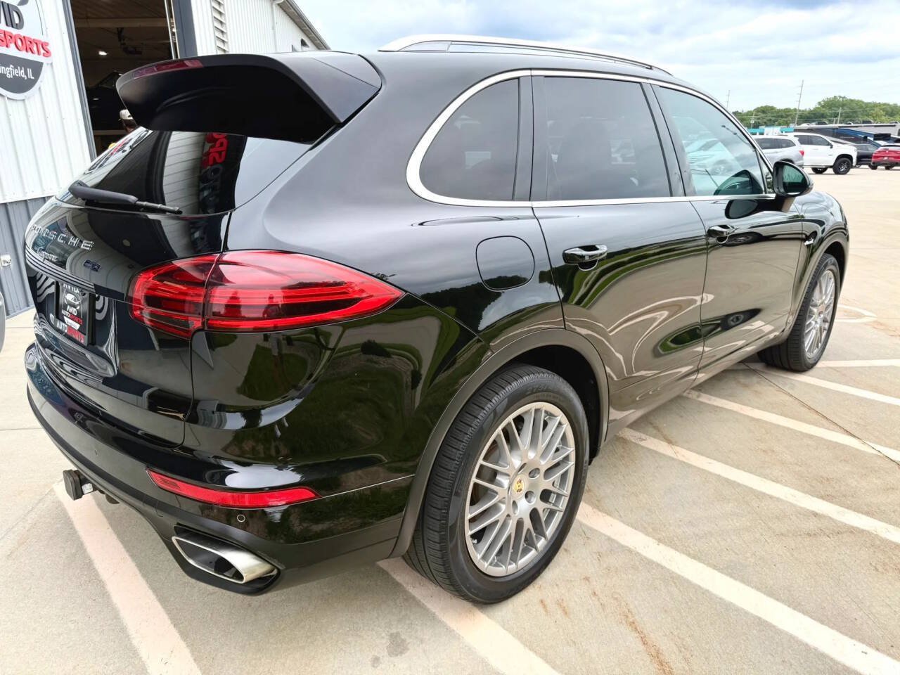 Used 2015 Porsche Cayenne Diesel w/ Premium Plus Package AWD/4WD image 8