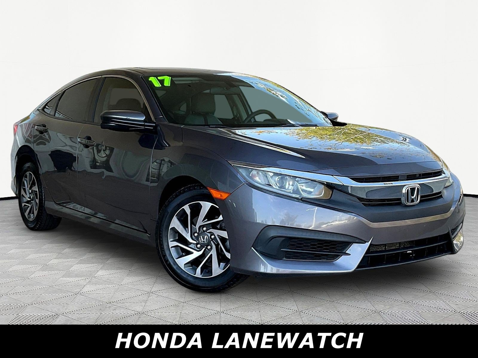 Used 2017 Honda Civic EX image 3