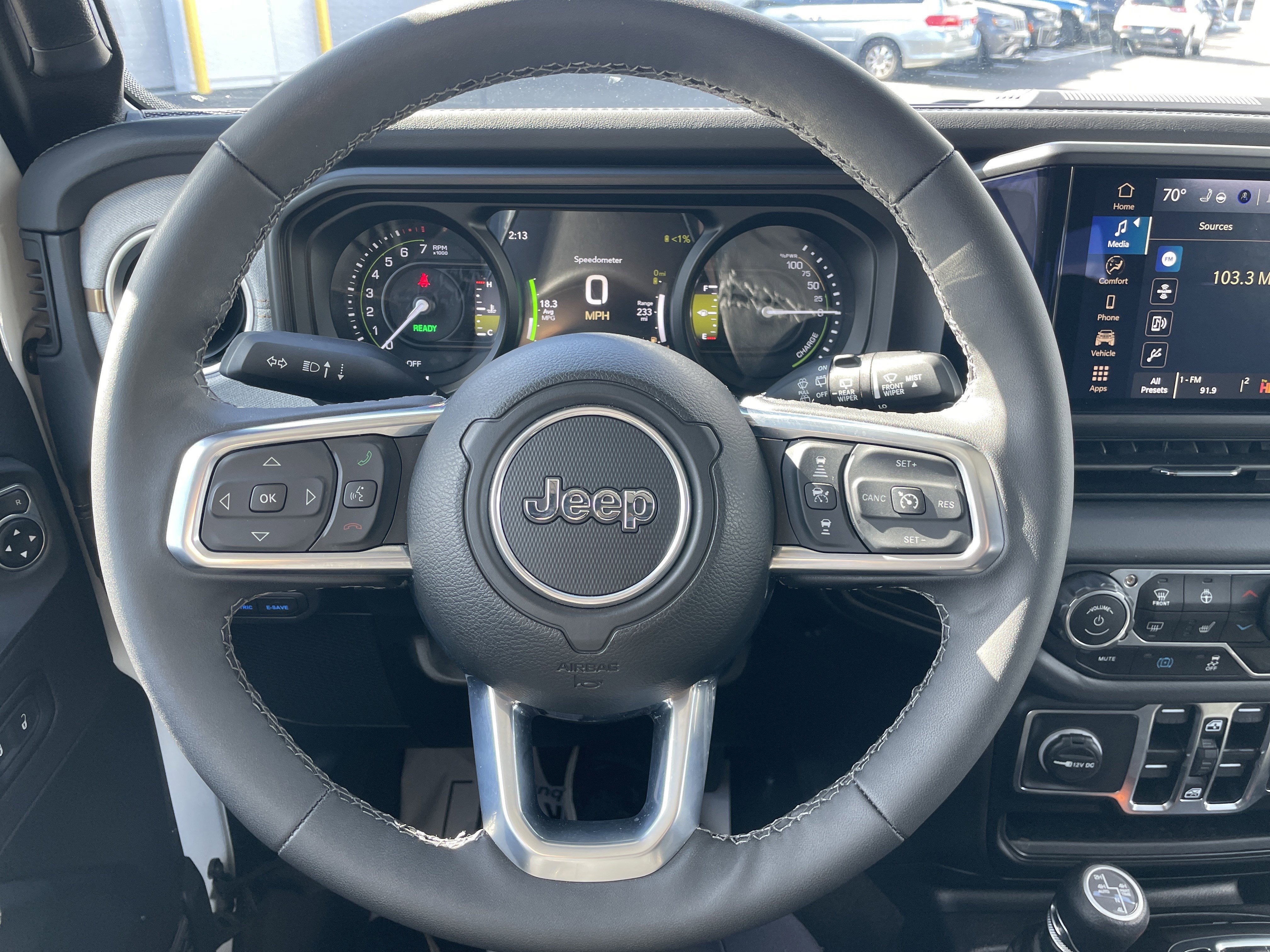 Used 2025 Jeep Wrangler Sahara image 36