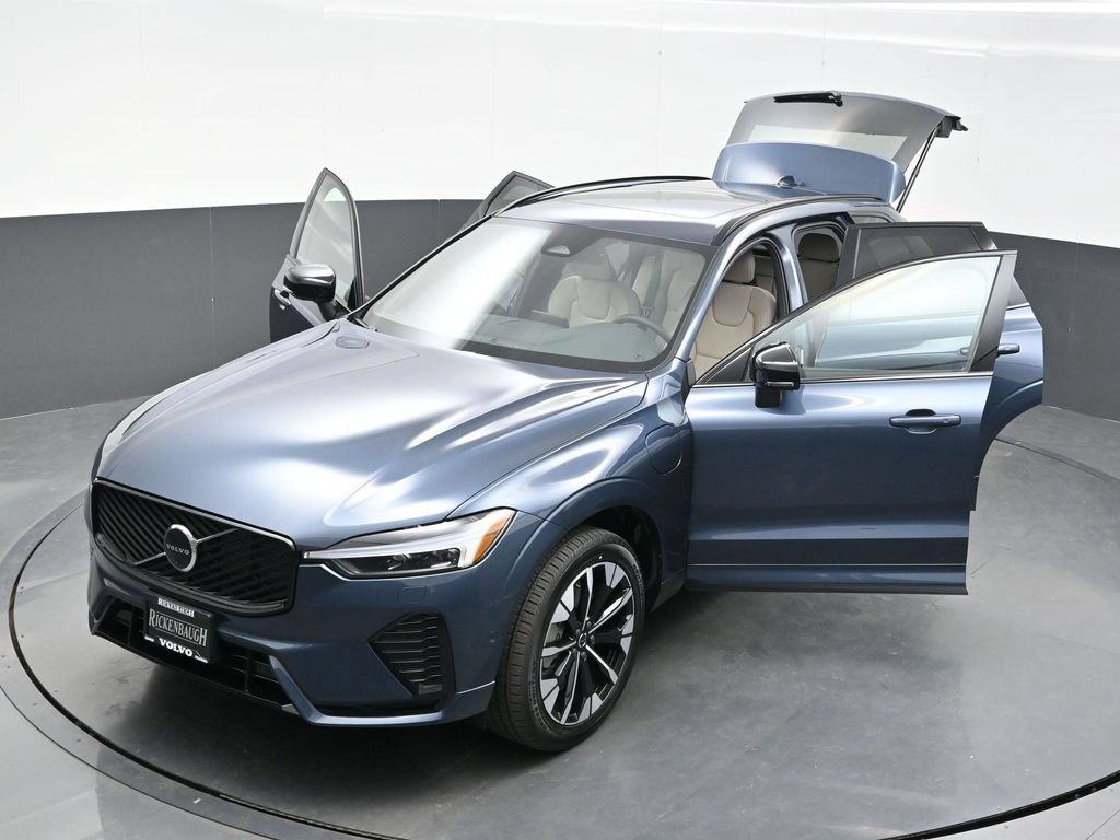New 2026 Volvo XC60 T8 Plus w/ Climate Package AWD/4WD image 39