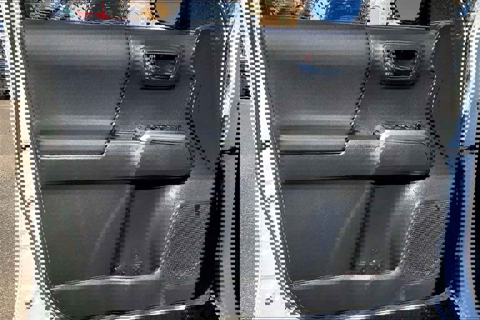 Used 2023 Toyota Tacoma TRD Off-Road image 21