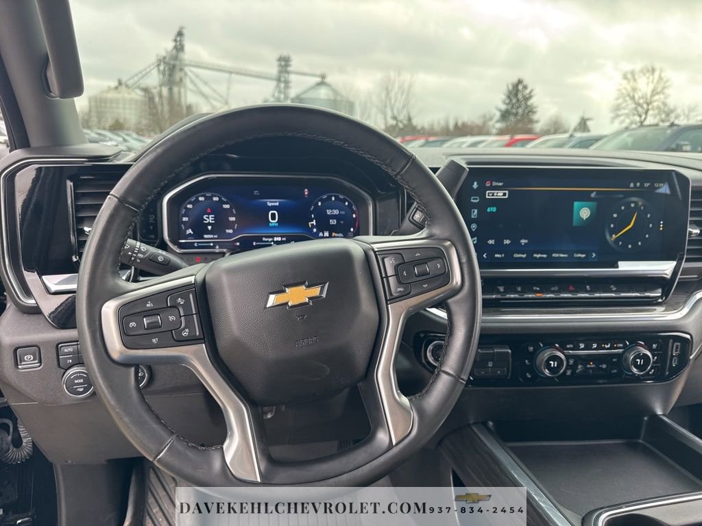Used 2025 Chevrolet Silverado 2500 LTZ w/ LTZ Plus Package image 13