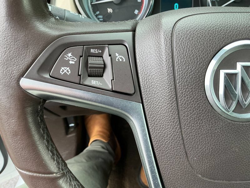 Used 2015 Buick Verano Convenience FWD image 17