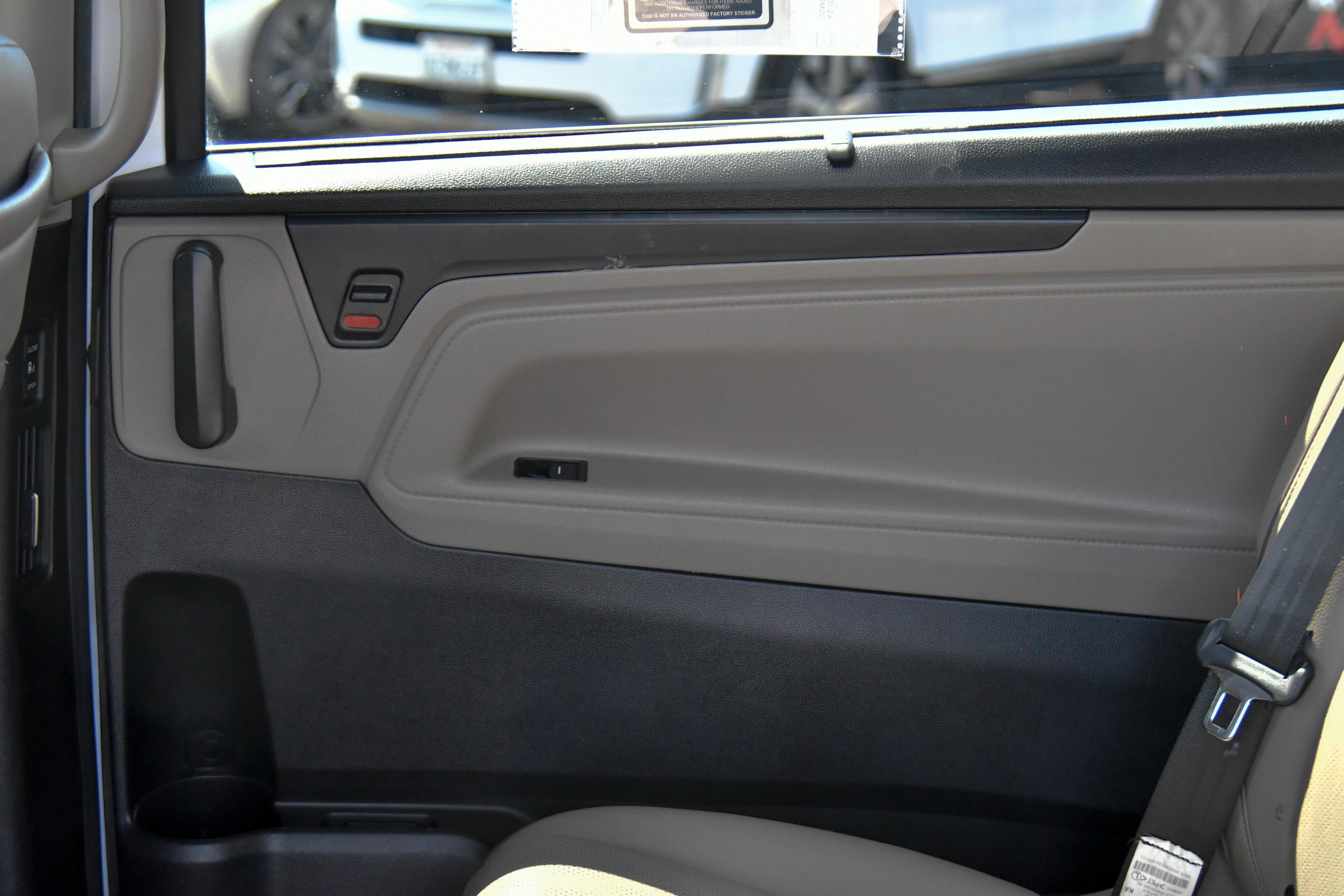 Used 2023 Honda Odyssey Elite image 41