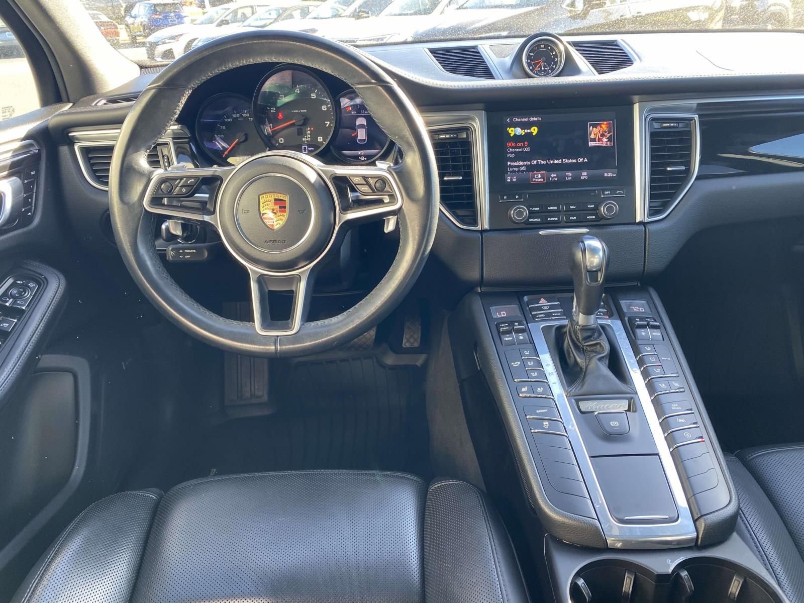 Used 2018 Porsche Macan w/ Premium Package Plus AWD/4WD image 10