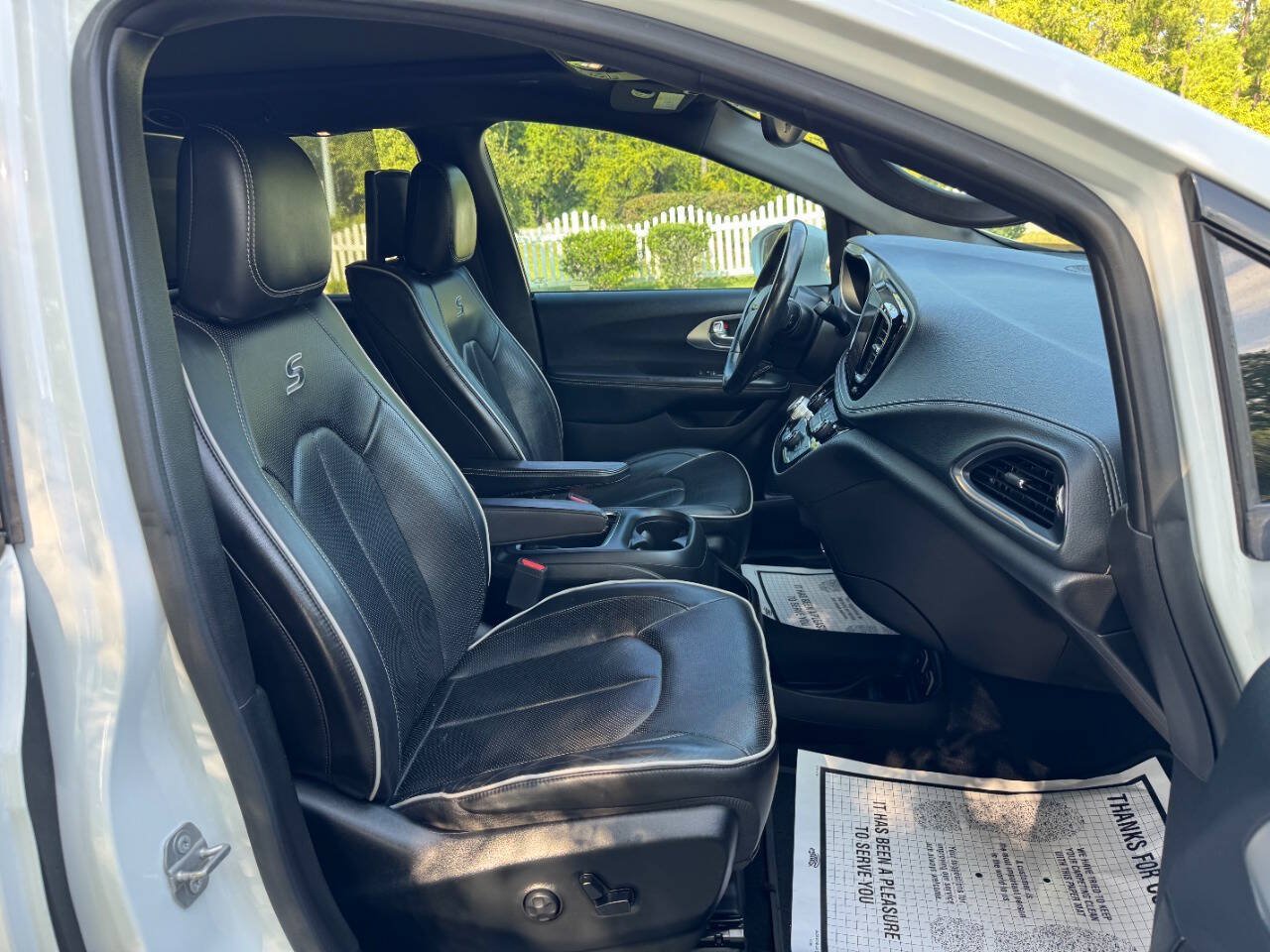 Used 2019 Chrysler Pacifica Limited w/ Advanced Safetytec Group FWD image 52