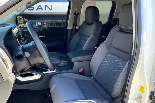 New 2026 Nissan Frontier SV image 9