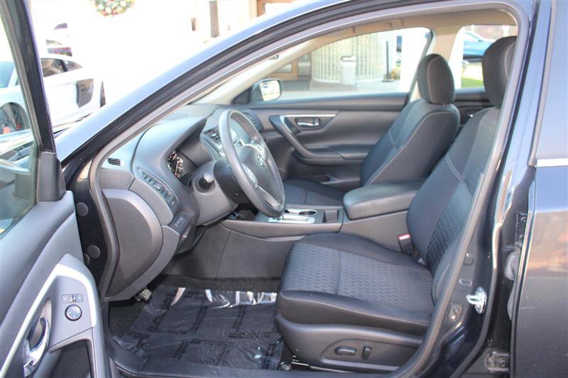Used 2016 Nissan Altima 2.5 S w/ Power Driver Seat Package image 9