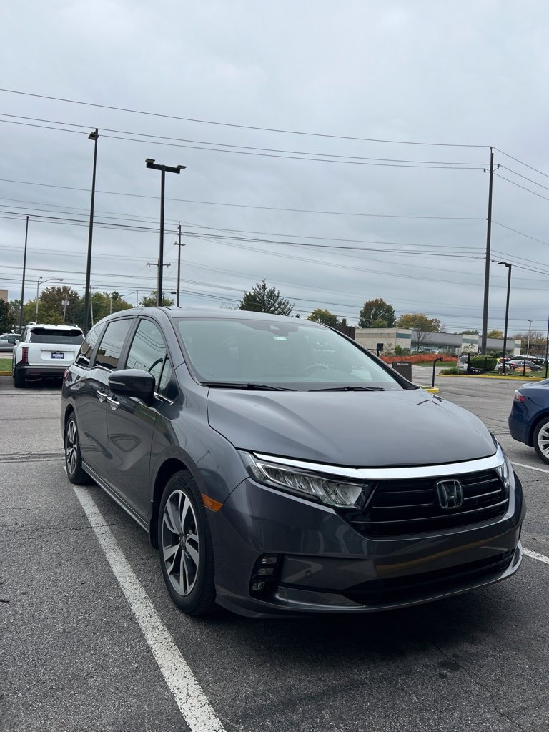 Used 2024 Honda Odyssey Touring image 2