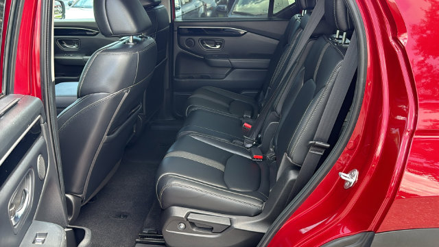 Used 2023 Honda Pilot Touring image 17