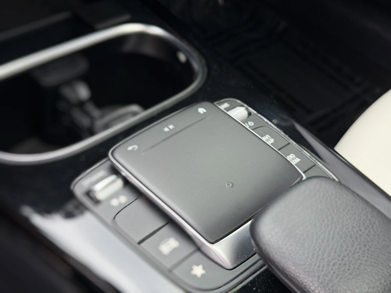 Used 2021 Mercedes-Benz A 220 4MATIC w/ AMG Line image 27