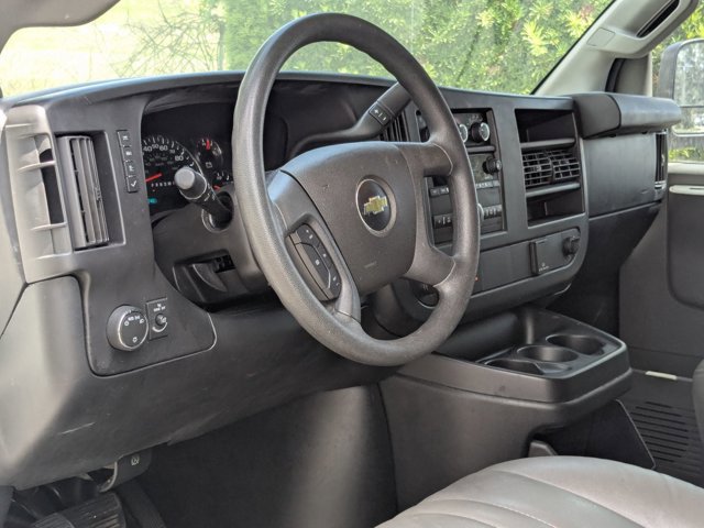 Used 2017 Chevrolet Express 2500 RWD image 2