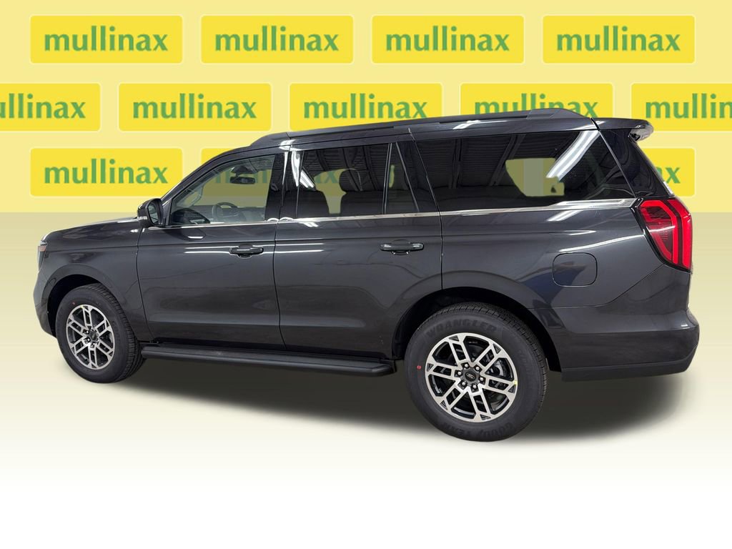 New 2026 Ford Expedition Active RWD image 10