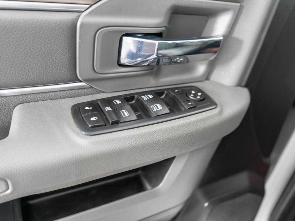 Used 2017 RAM 1500 Classic SLT image 22