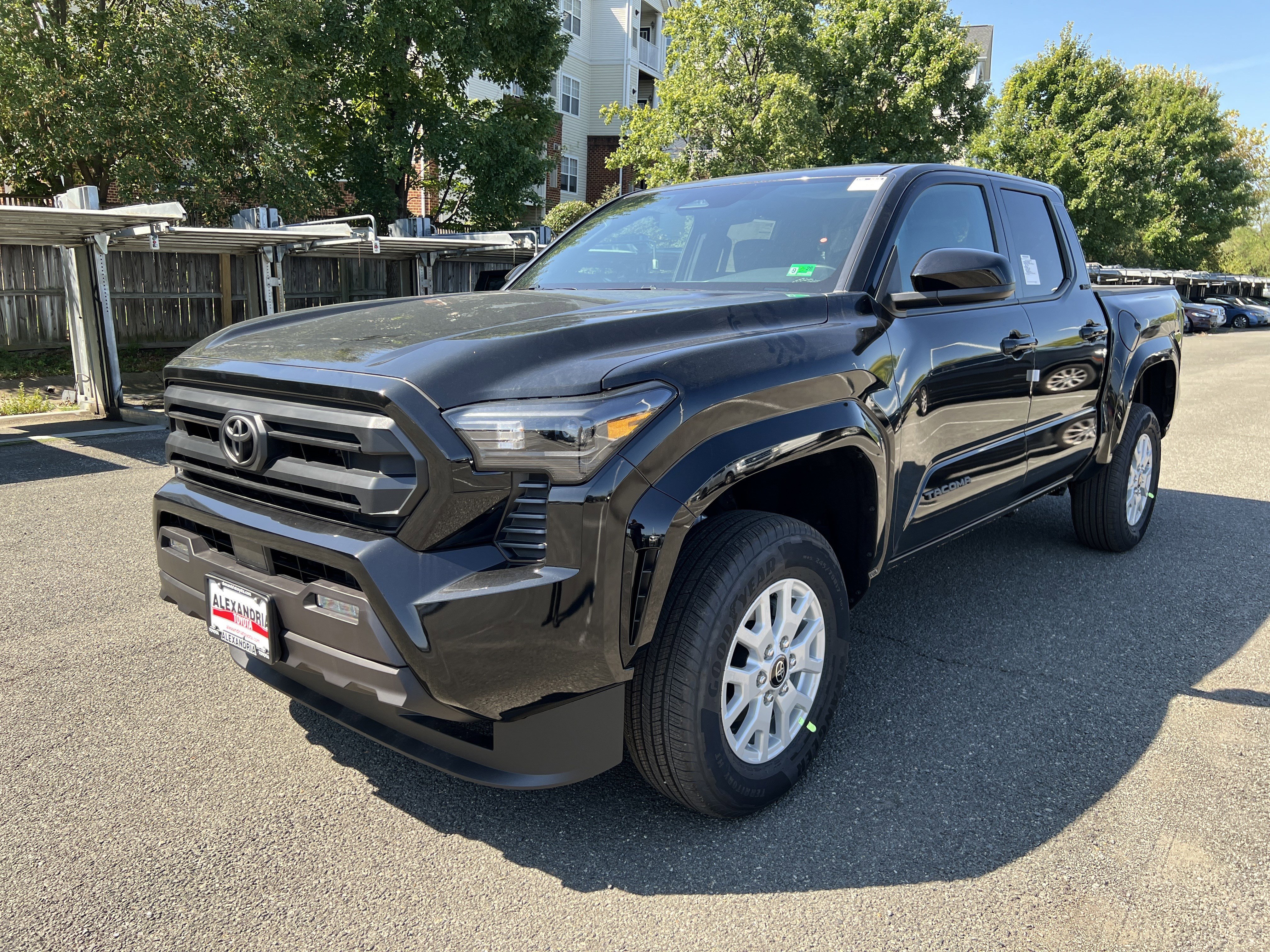 New 2025 Toyota Tacoma SR5