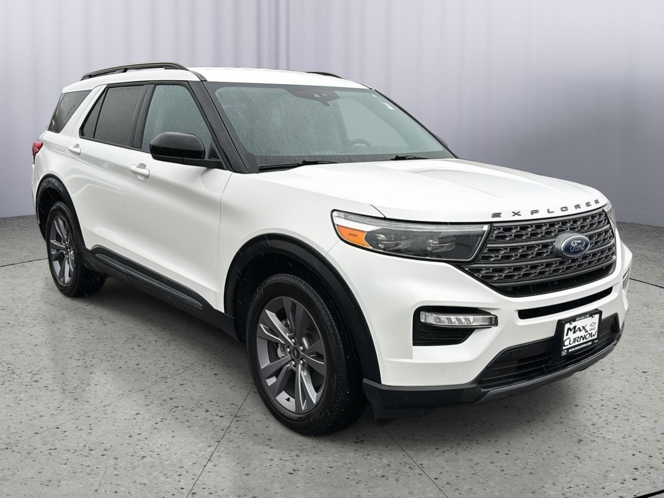 Used 2023 Ford Explorer XLT w/ Equipment Group 202A image 7
