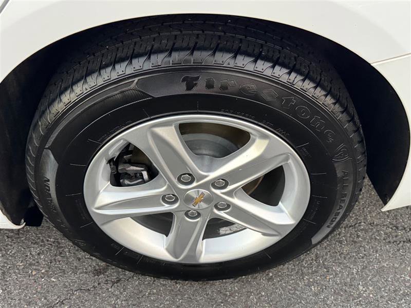 Used 2023 Chevrolet Malibu LS w/ Driver Confidence Package image 27