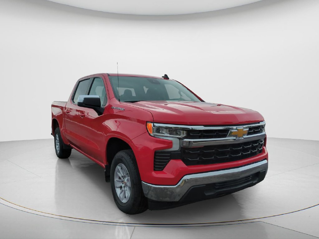 Used 2025 Chevrolet Silverado 1500 LT RWD image 3