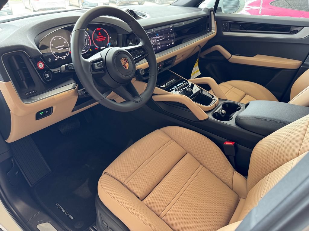 New 2026 Porsche Cayenne Coupe AWD/4WD image 4