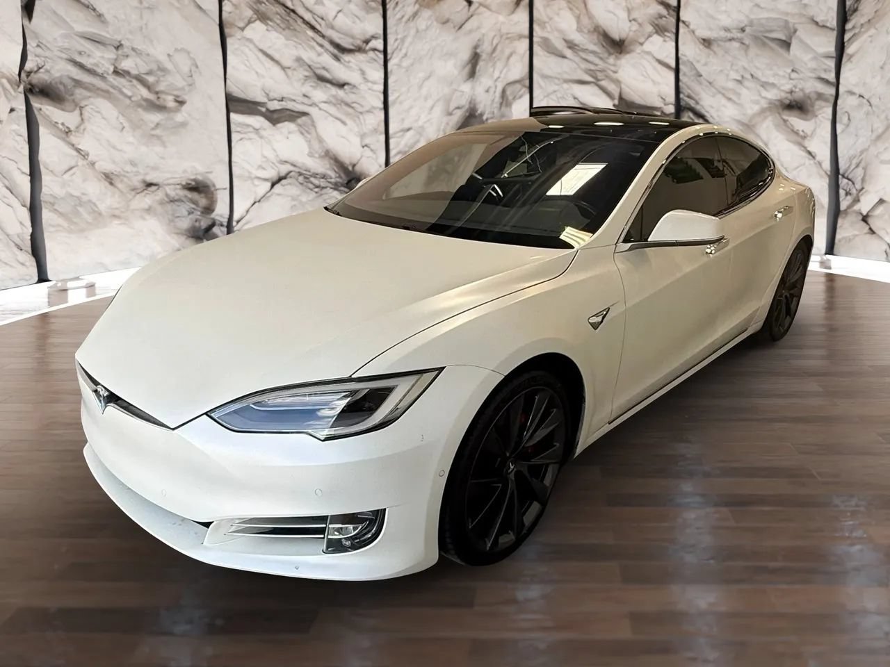 Used 2020 Tesla Model S Performance AWD/4WD image 33