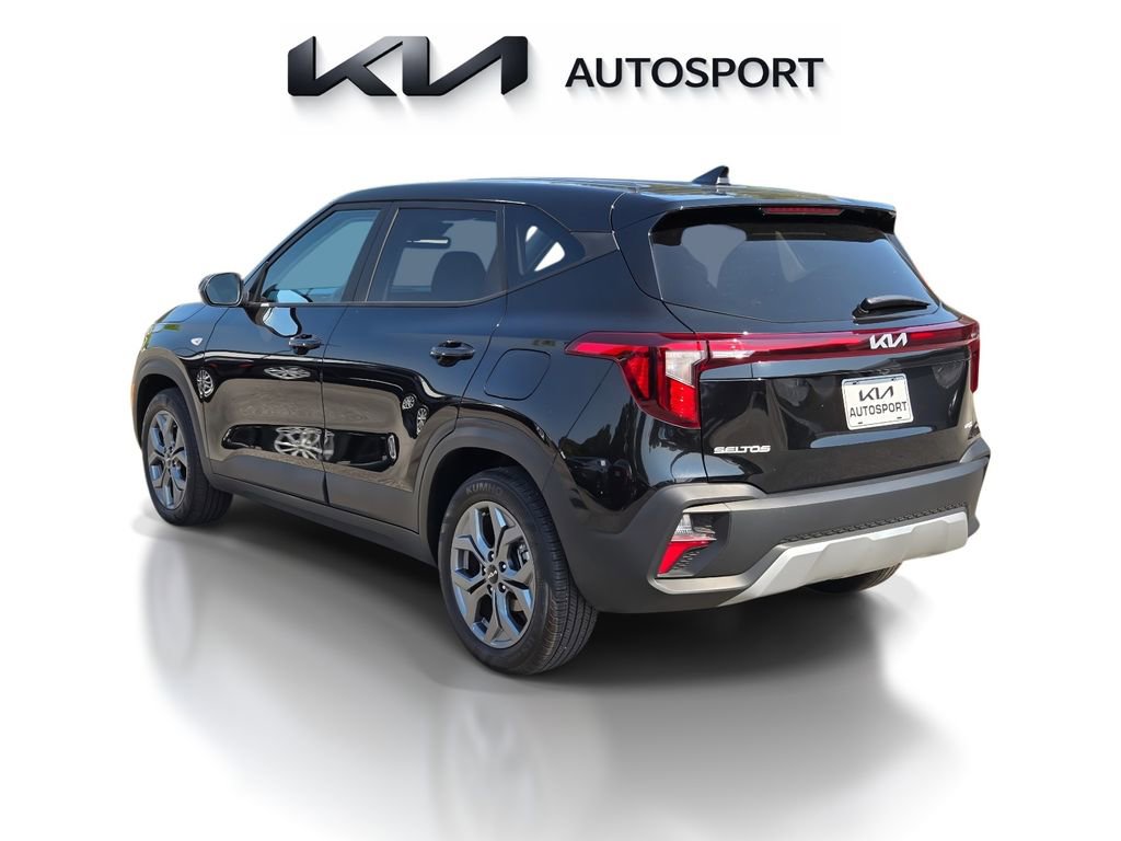 Certified 2026 Kia Seltos LX FWD image 9