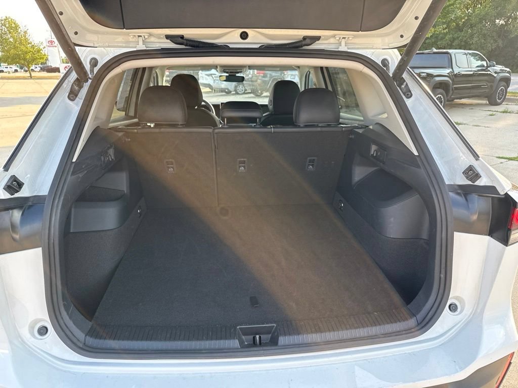 Used 2026 Volkswagen Tiguan SE AWD/4WD image 15